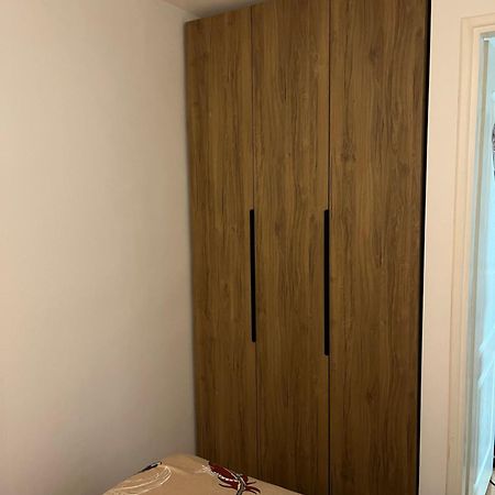 Carapan Lägenhet Kruševac Exteriör bild